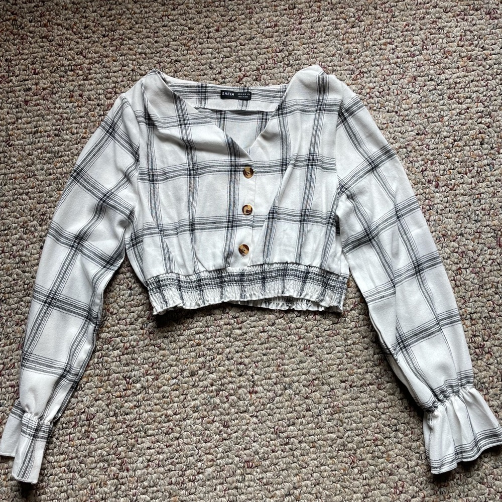 Long Sleeve Plaid Crop Top Size M